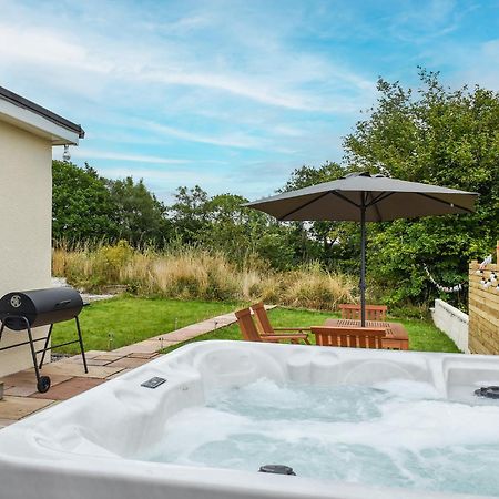 Highfield Bungalow Brynamman Екстериор снимка